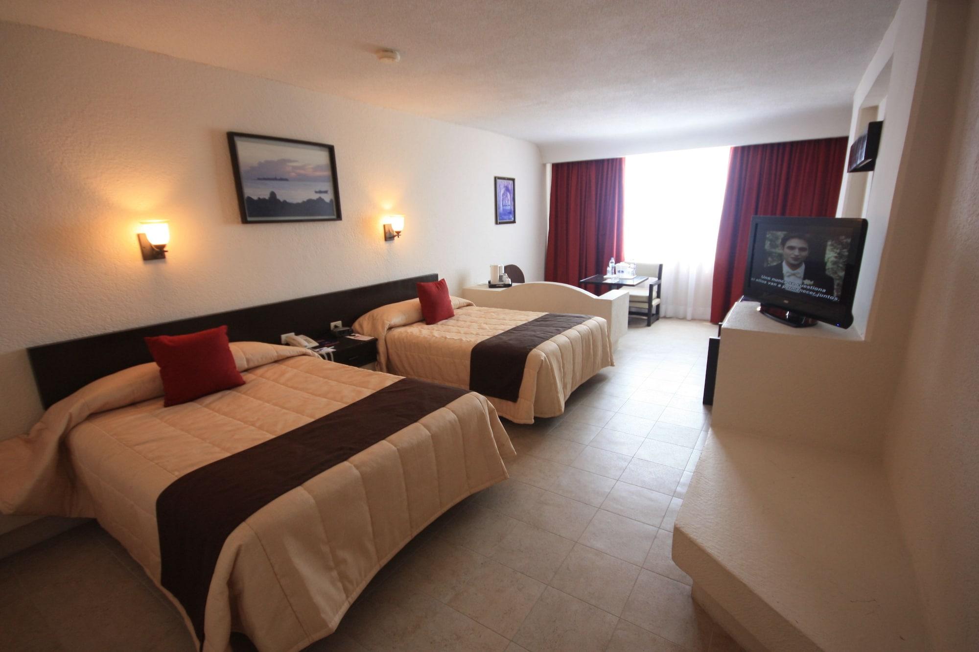 Howard Johnson By Wyndham Veracruz Exterior photo