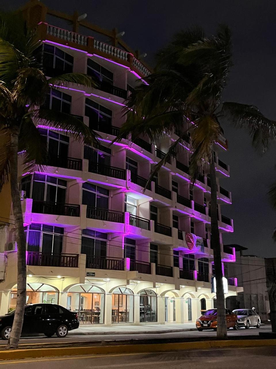 Howard Johnson By Wyndham Veracruz Exterior photo