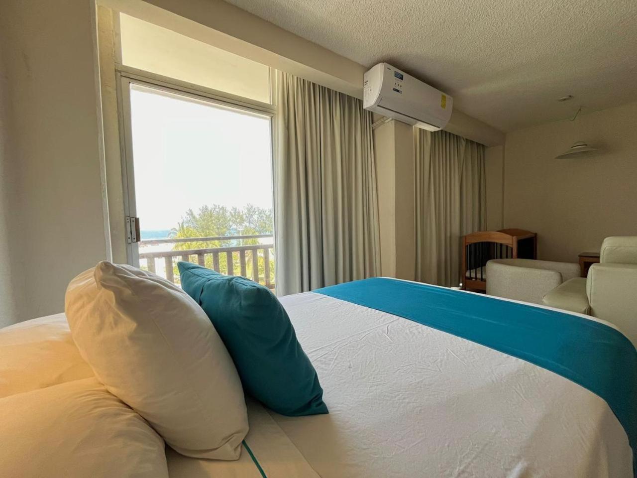 Howard Johnson By Wyndham Veracruz Exterior photo
