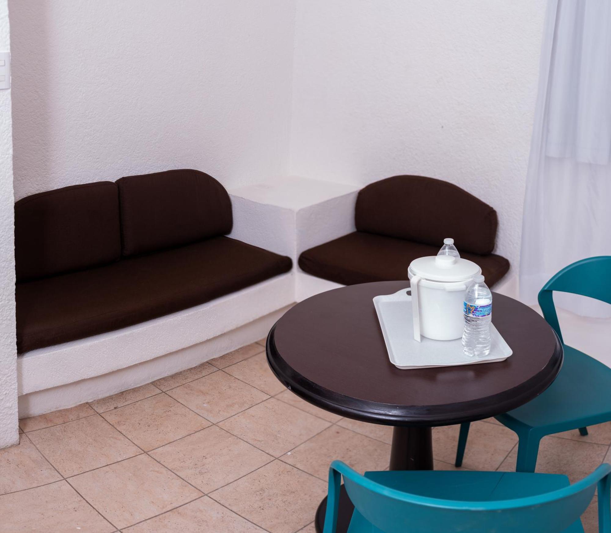 Howard Johnson By Wyndham Veracruz Exterior photo
