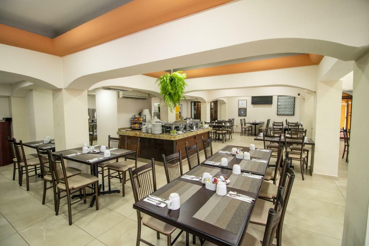 Howard Johnson By Wyndham Veracruz Exterior photo