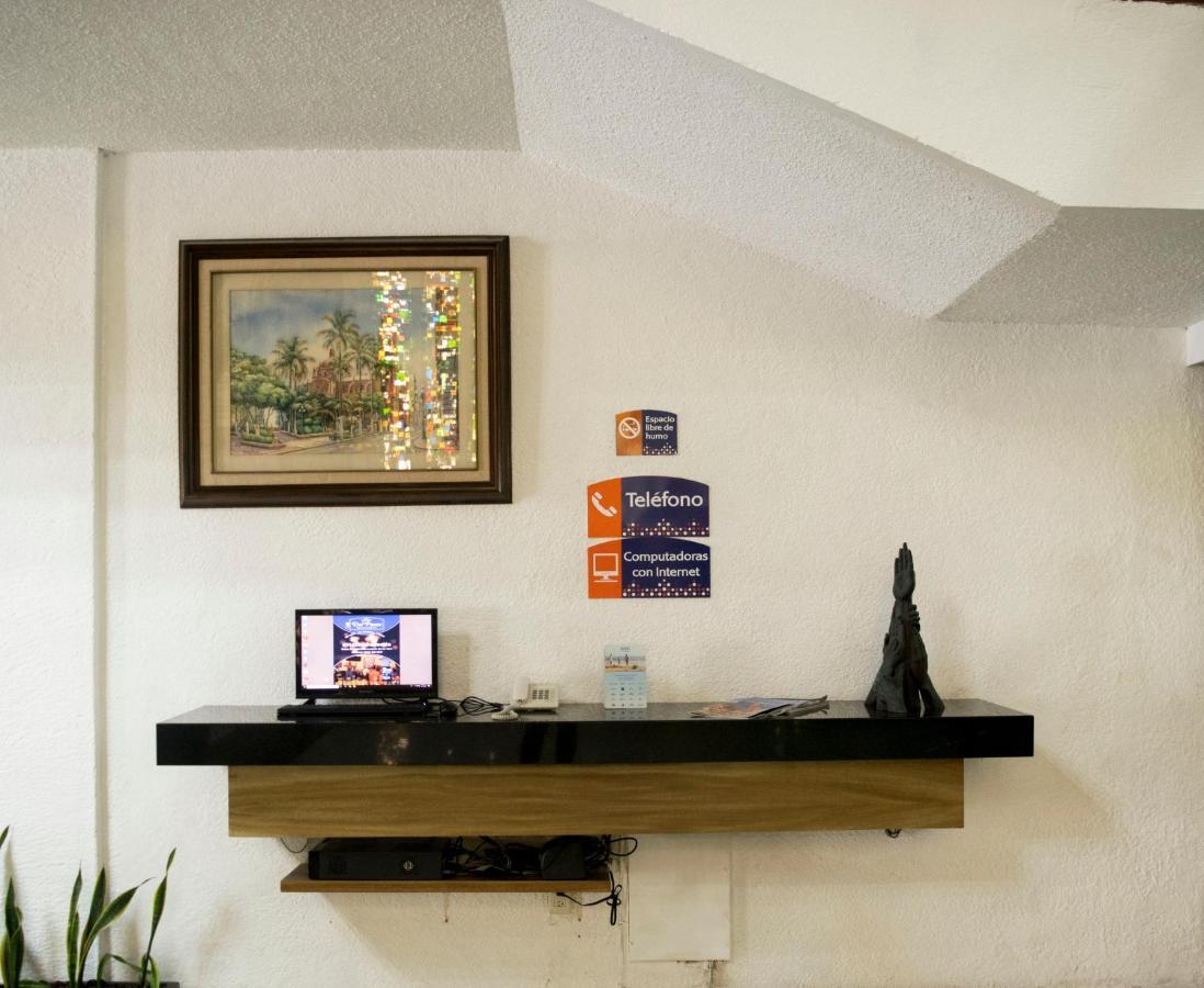 Howard Johnson By Wyndham Veracruz Exterior photo